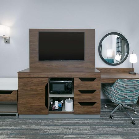 Hampton Inn Санта-Крус Экстерьер фото