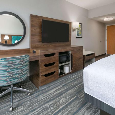 Hampton Inn Санта-Крус Экстерьер фото