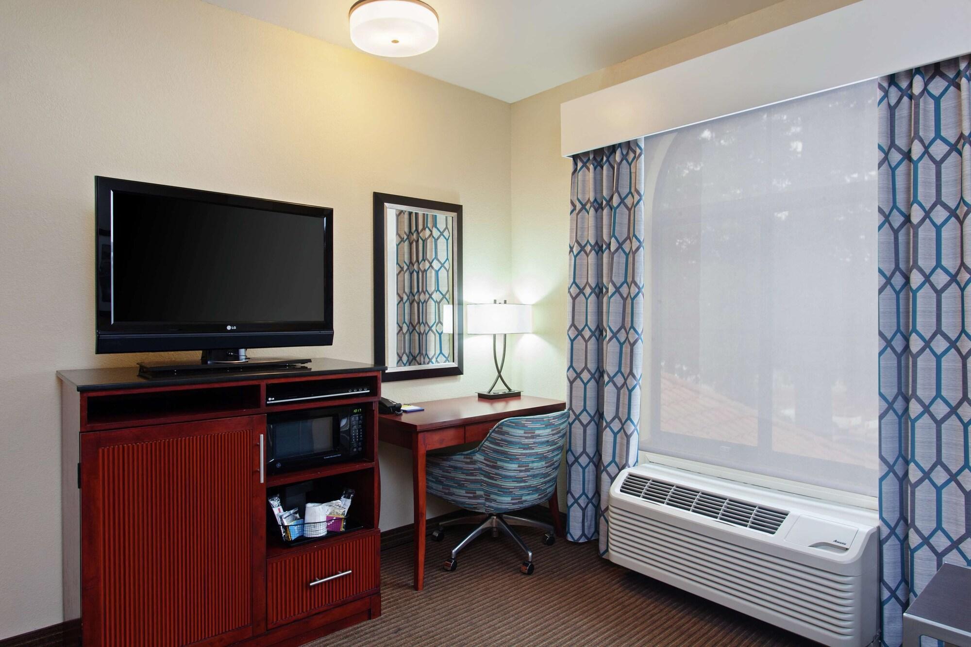 Hampton Inn Санта-Крус Экстерьер фото