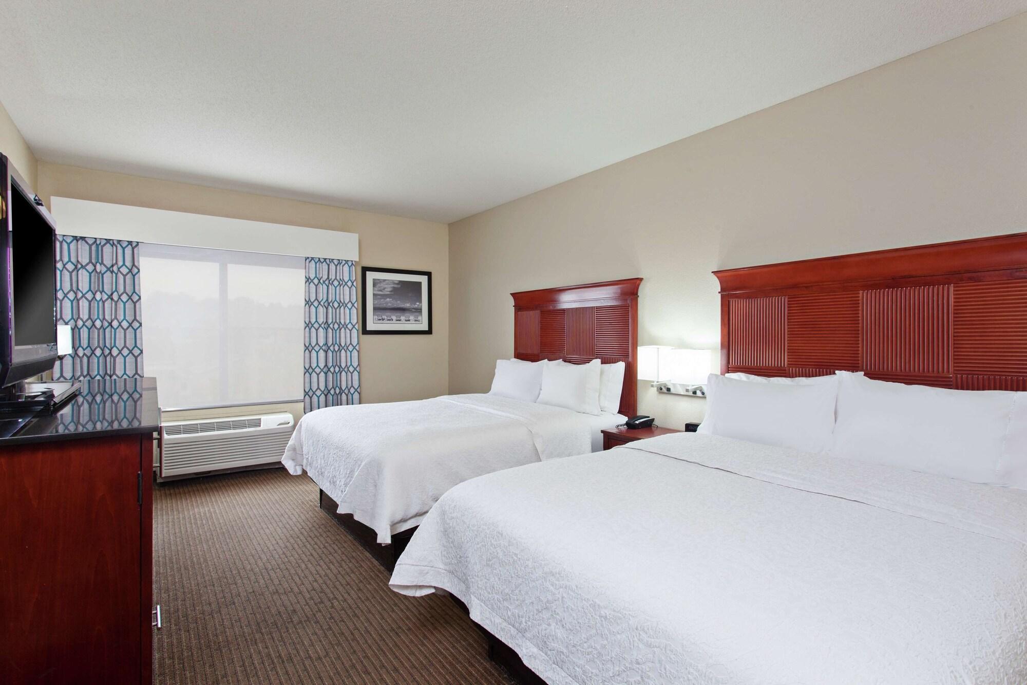 Hampton Inn Санта-Крус Экстерьер фото