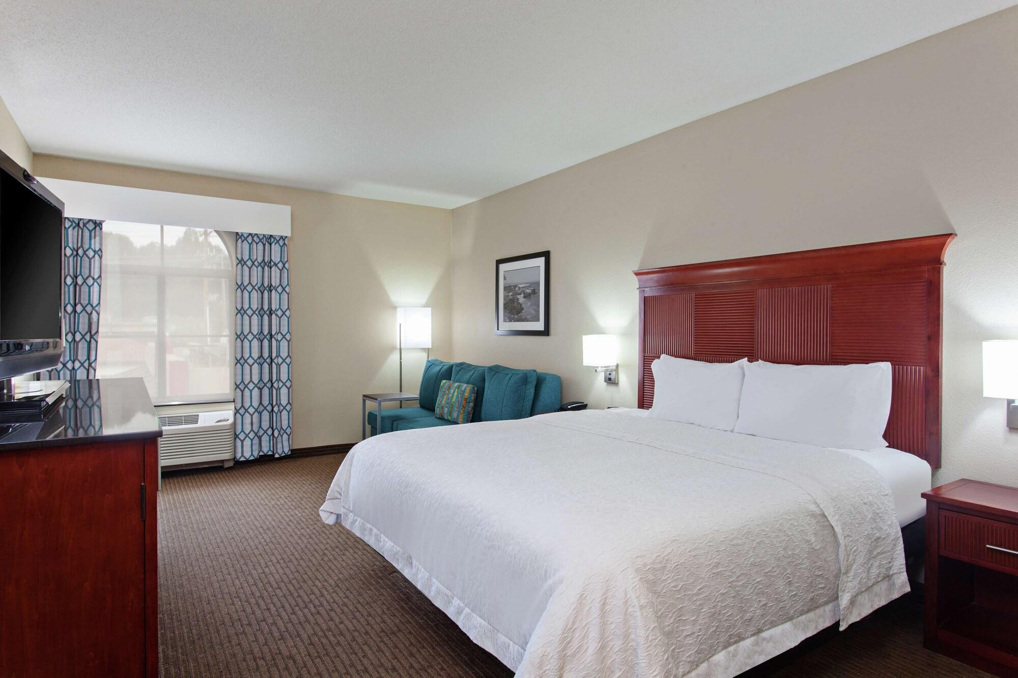 Hampton Inn Санта-Крус Экстерьер фото