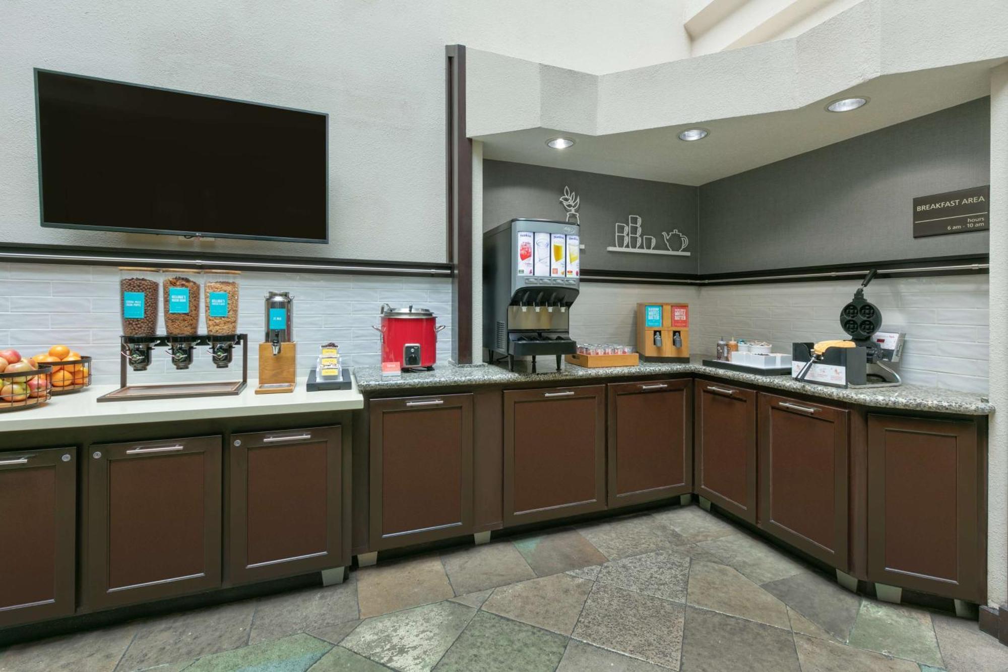 Hampton Inn Санта-Крус Экстерьер фото