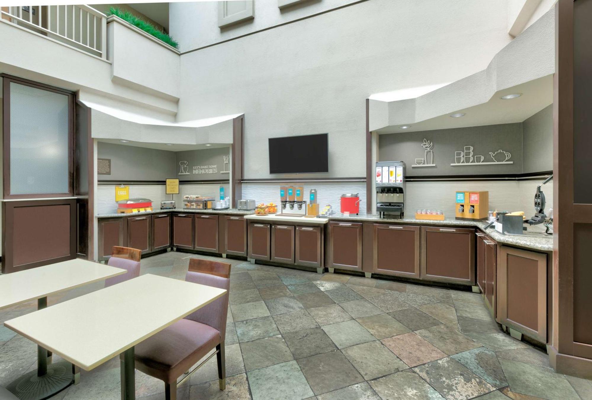 Hampton Inn Санта-Крус Экстерьер фото
