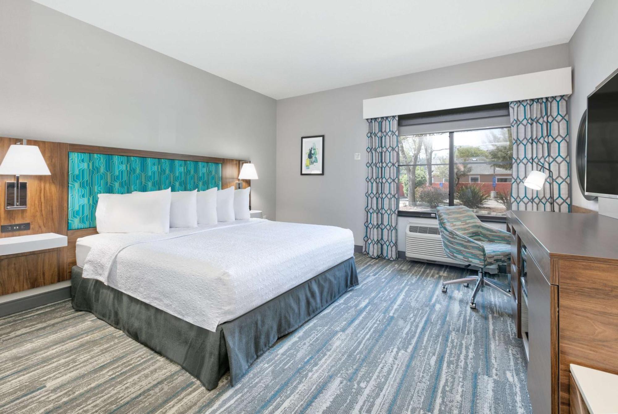 Hampton Inn Санта-Крус Экстерьер фото